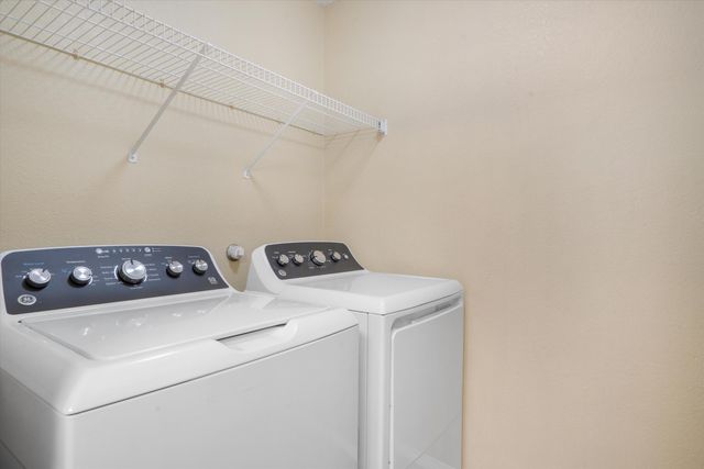 6823 LA ROCCA Road NW, Albuquerque, NM 87114