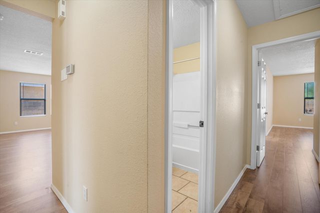 6823 LA ROCCA Road NW, Albuquerque, NM 87114