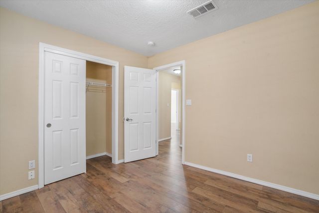 6823 LA ROCCA Road NW, Albuquerque, NM 87114