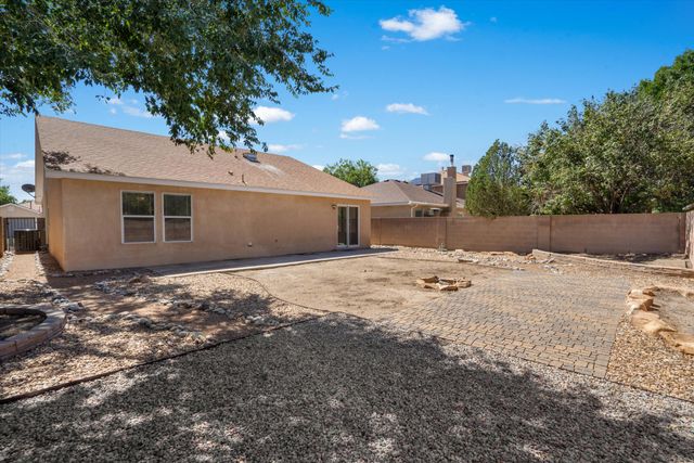 6823 LA ROCCA Road NW, Albuquerque, NM 87114