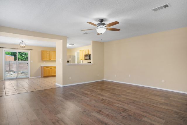 6823 LA ROCCA Road NW, Albuquerque, NM 87114