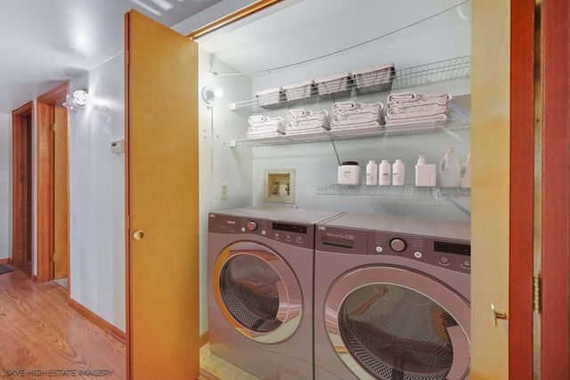 18315 Burnham Avenue 204, Lansing, IL 60438