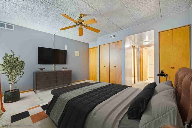 18315 Burnham Avenue 204, Lansing, IL 60438