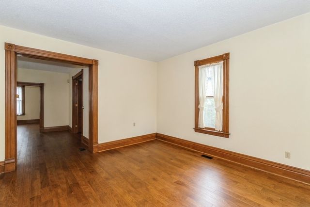 313 5th Avenue NW, Mt Vernon, IA 52314