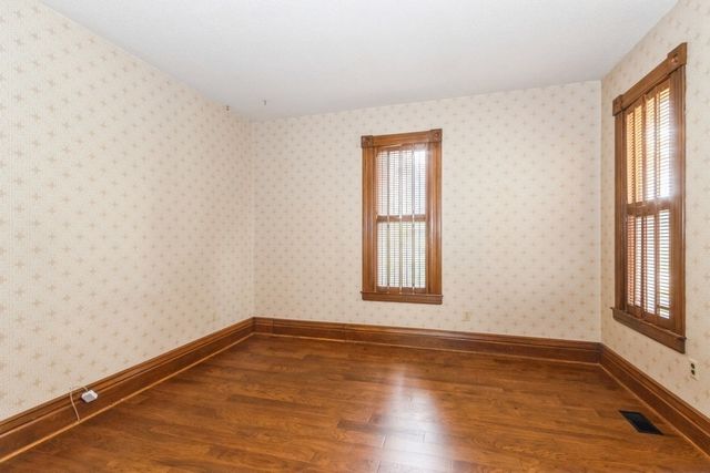 313 5th Avenue NW, Mt Vernon, IA 52314