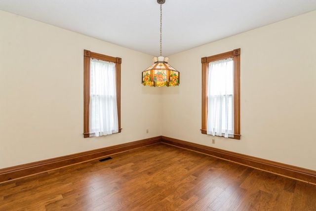 313 5th Avenue NW, Mt Vernon, IA 52314