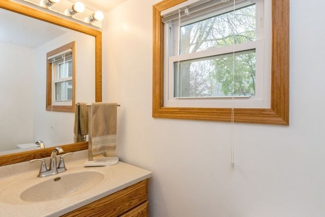 313 5th Avenue NW, Mt Vernon, IA 52314