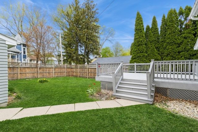 313 5th Avenue NW, Mt Vernon, IA 52314