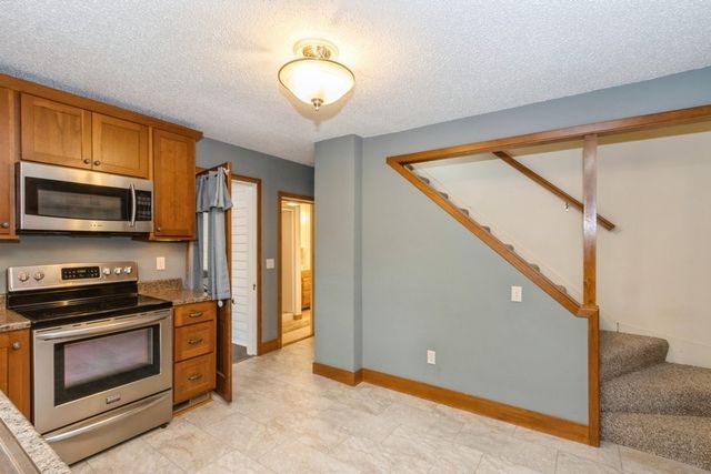 313 5th Avenue NW, Mt Vernon, IA 52314