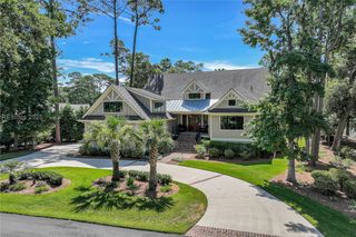 9 Strawberry Hill Rd, Hilton Head Island, SC 29928