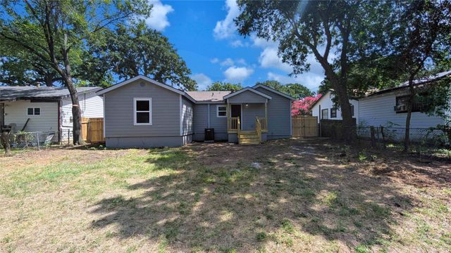 3725 Childress Street, Fort Worth, TX 76119