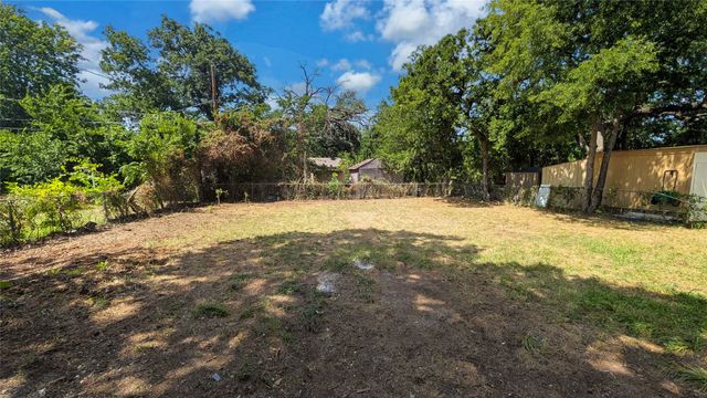 3725 Childress Street, Fort Worth, TX 76119
