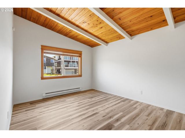 3549 Nw JETTY Ave, Lincoln City, OR 97367