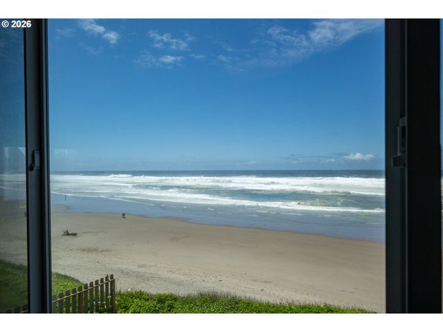 3549 Nw JETTY Ave, Lincoln City, OR 97367