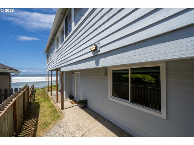 3549 Nw JETTY Ave, Lincoln City, OR 97367