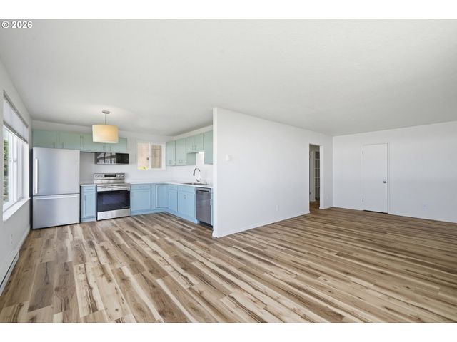 3549 Nw JETTY Ave, Lincoln City, OR 97367