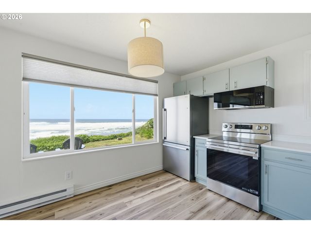 3549 Nw JETTY Ave, Lincoln City, OR 97367