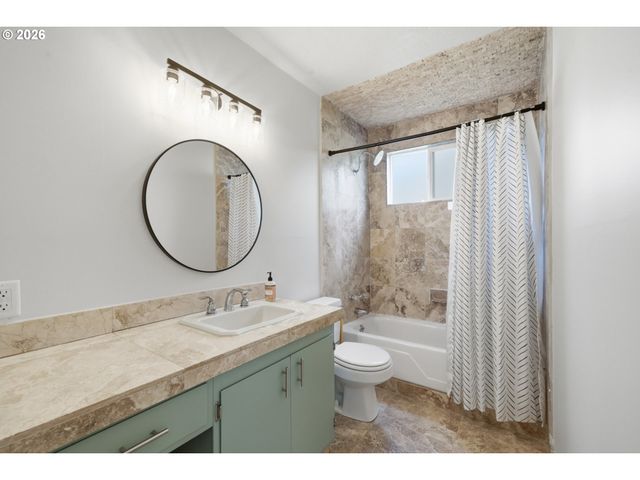 3549 Nw JETTY Ave, Lincoln City, OR 97367