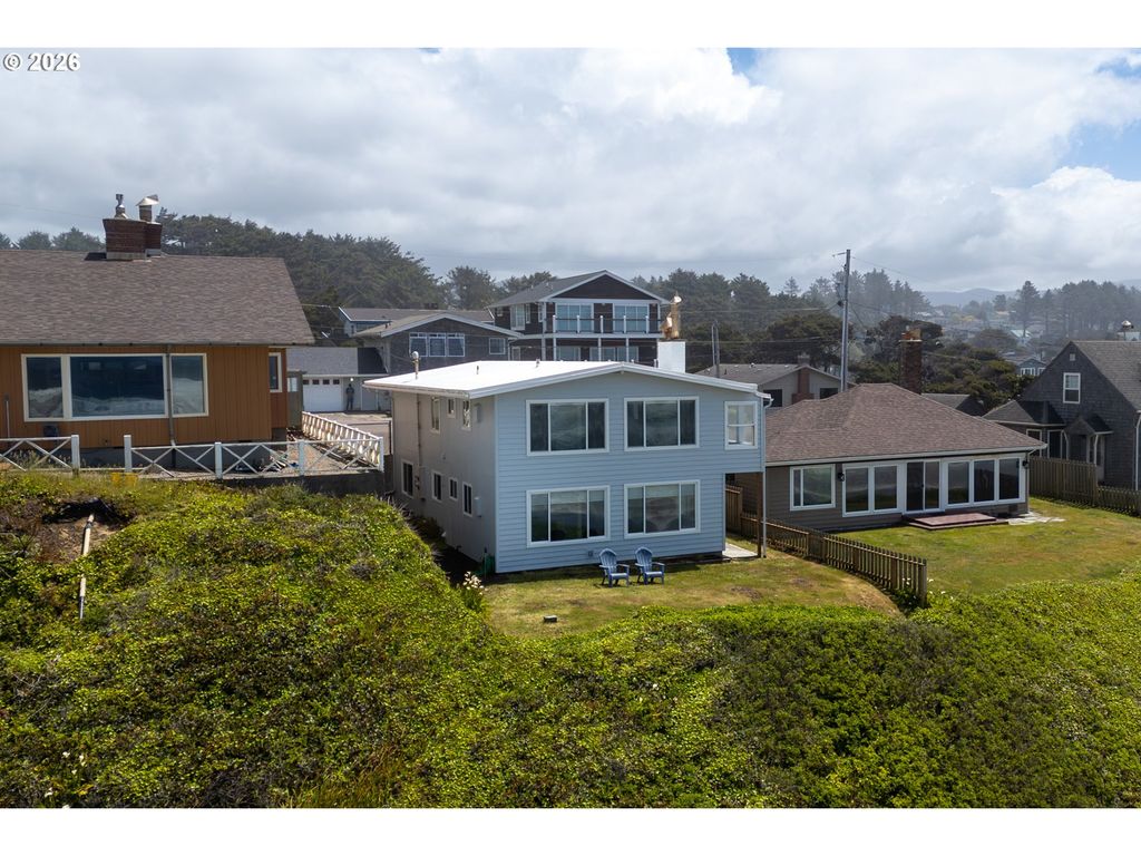 3549 Nw JETTY Ave, Lincoln City, OR 97367