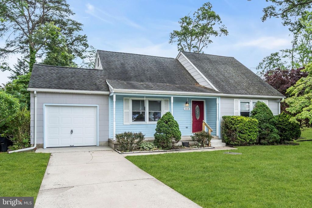 153 WEBB RD, Absecon, NJ 08201