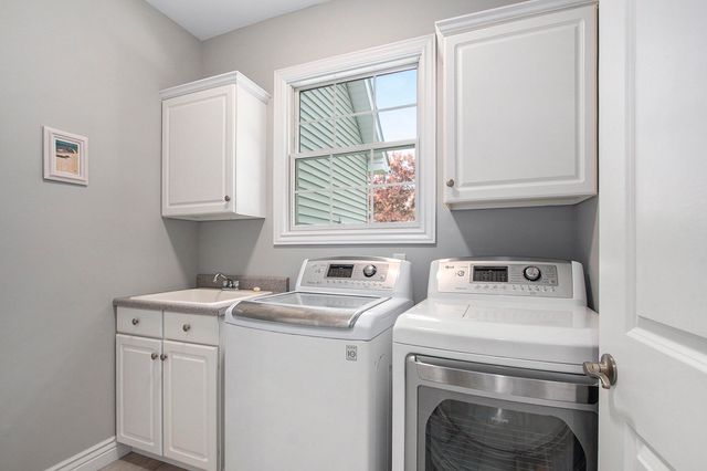 7251 Beverly Drive, South Haven, MI 49090