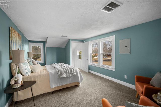 5805 Fryer Avenue, Toledo, OH 43615