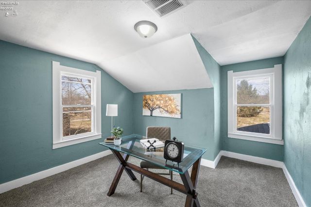 5805 Fryer Avenue, Toledo, OH 43615