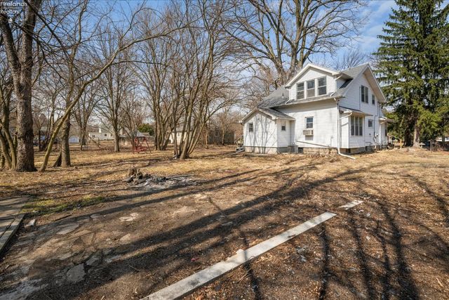 5805 Fryer Avenue, Toledo, OH 43615