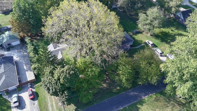 5805 Fryer Avenue, Toledo, OH 43615