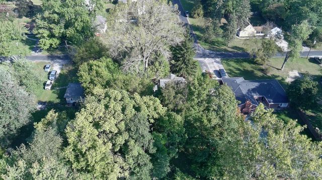 5805 Fryer Avenue, Toledo, OH 43615