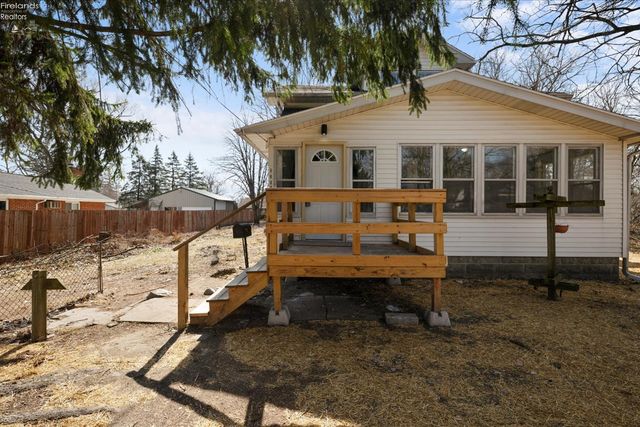 5805 Fryer Avenue, Toledo, OH 43615