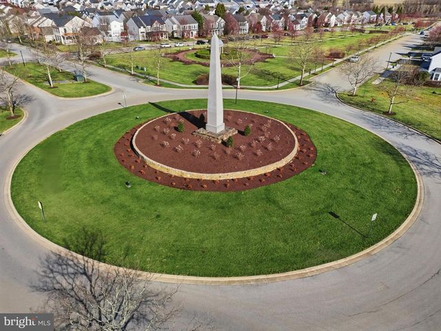 233 UNION RIDGE DR, Charles Town, WV 25414