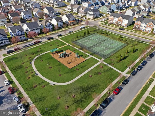 233 UNION RIDGE DR, Charles Town, WV 25414