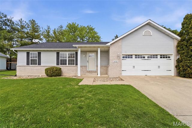 1432 Manchester Drive, O'fallon, IL 62269