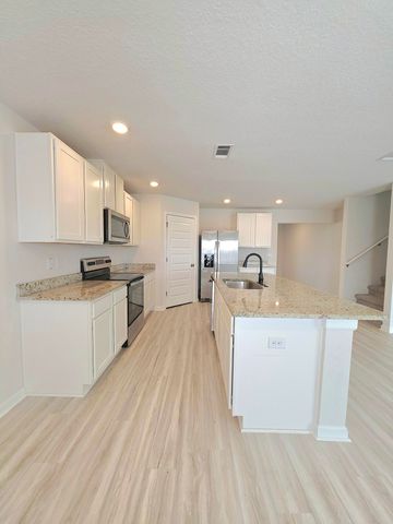 805 Otto Loop, Crestview, FL 32539