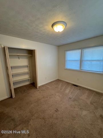 814 Piner Road, Wilmington, NC 28409