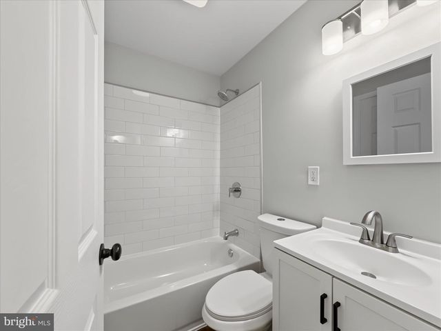 420 MUENCH ST, Harrisburg, PA 17102