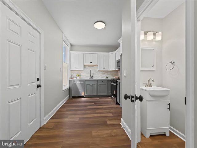 420 MUENCH ST, Harrisburg, PA 17102