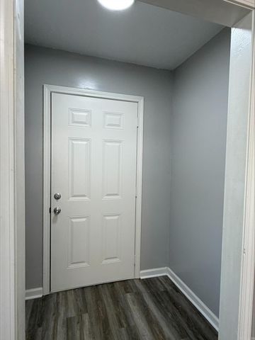 2104 West Street, Conway, AR 72032