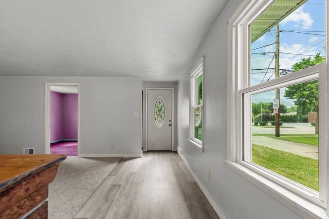1711 N MEADE STREET, Appleton, WI 54911