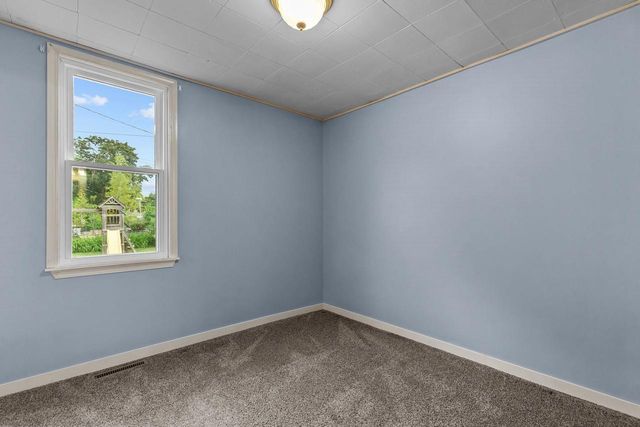 1711 N MEADE STREET, Appleton, WI 54911