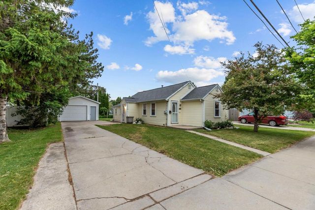 1711 N MEADE STREET, Appleton, WI 54911