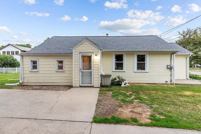 1711 N MEADE STREET, Appleton, WI 54911