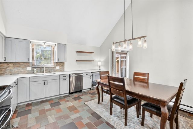 1724 Narragansett Boulevard, Lorain, OH 44053