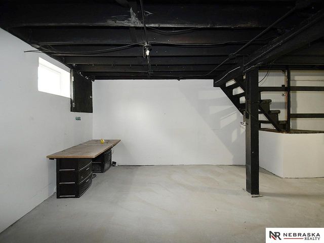 2413 Ohio Street, Omaha, NE 68111