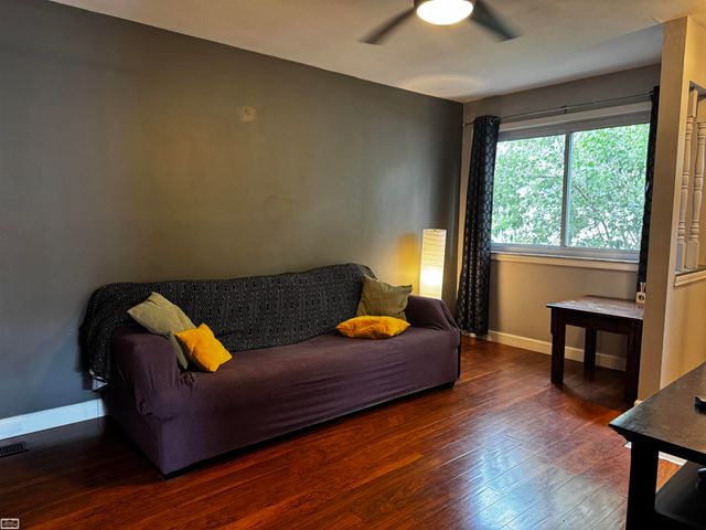47473 Greenview Road, Utica, MI 48317