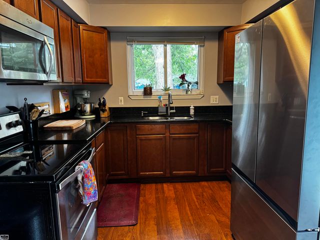 47473 Greenview Road, Utica, MI 48317