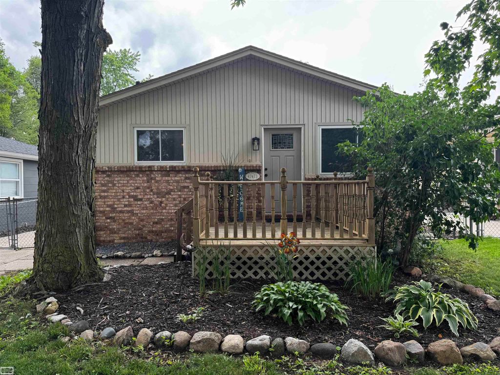 47473 Greenview Road, Utica, MI 48317