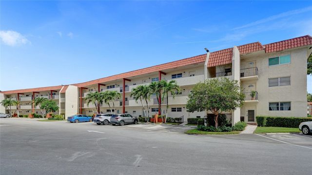 681 S Hollybrook Dr 203, Pembroke Pines, FL 33025