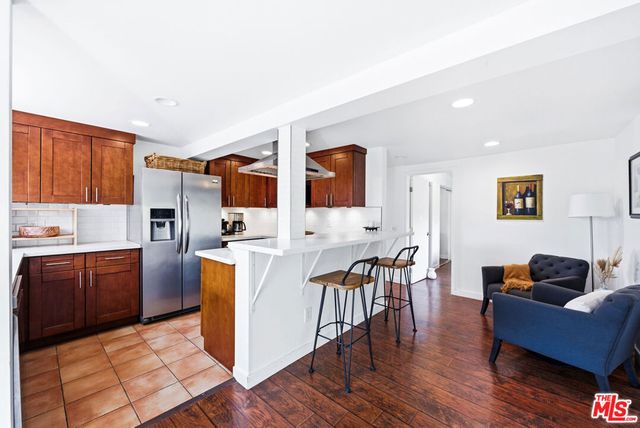 19511 Sunken Trail, Topanga, CA 90290